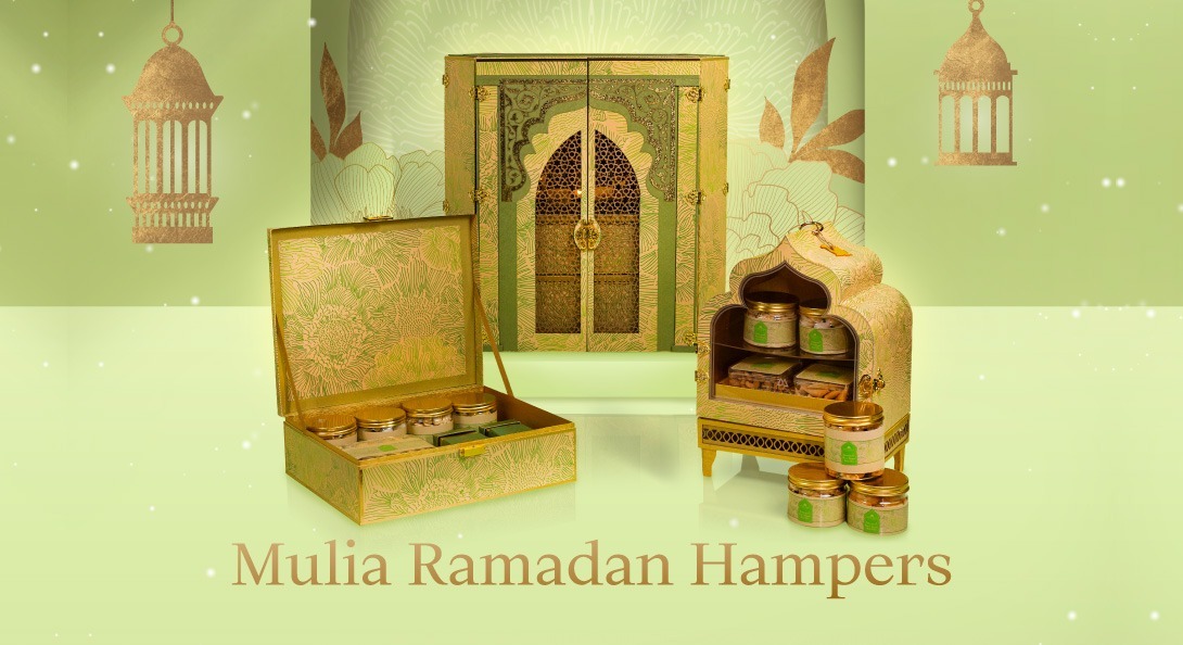 Share the blessings of Ramadan with Mulia Hampers, thoughtfully curated with a fine selection of delicacies for your loved ones.